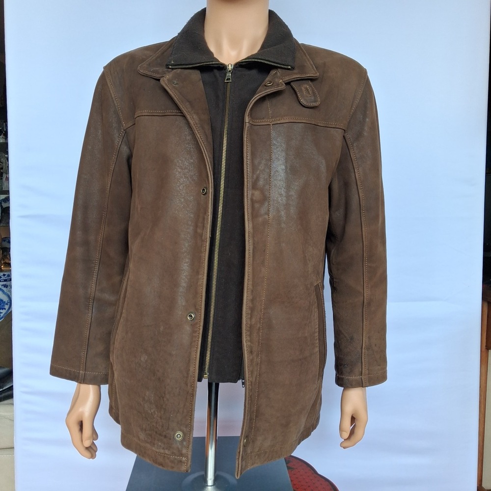 Danier vintage brown Leather Men's Jacket M. with a fold-down collar.